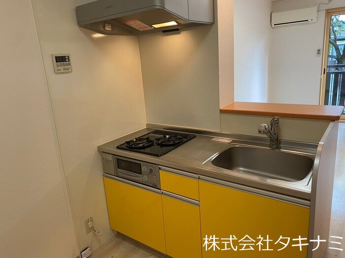 モア・イースト キッチン