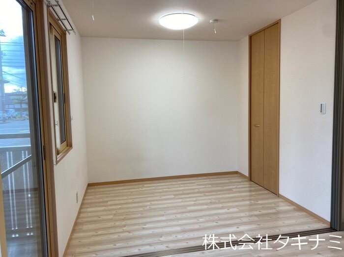 モア・イースト ベッドルーム