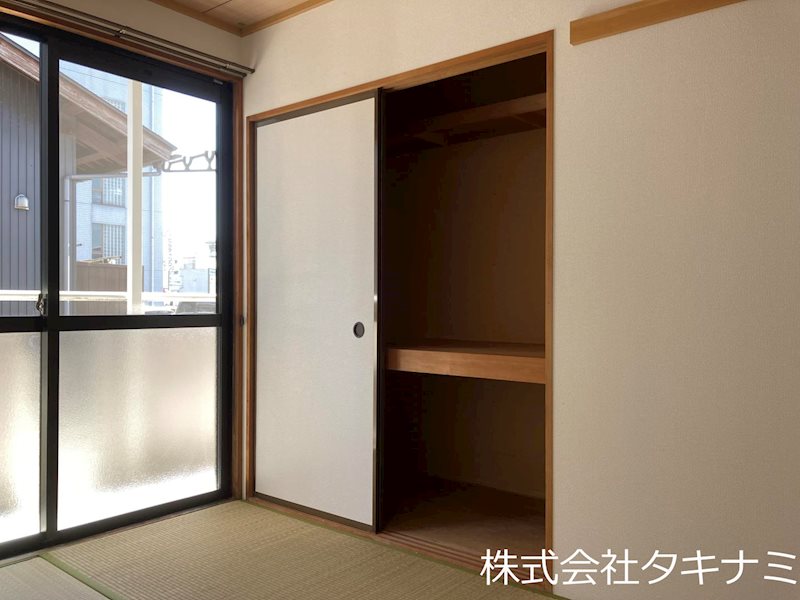 コーポかねとも　B棟 収納