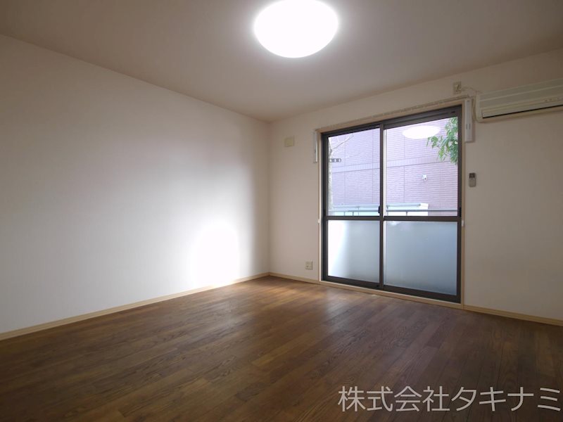 ホワイティ下馬　B リビング