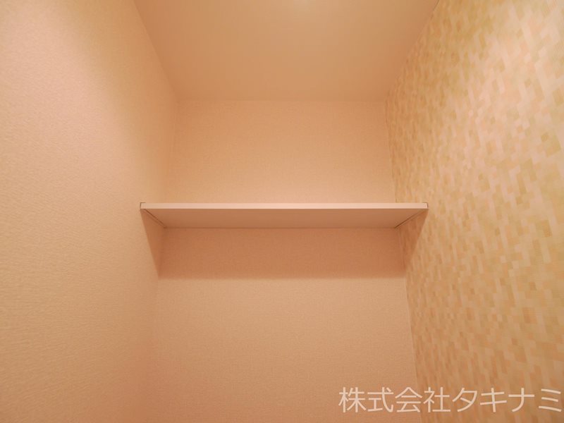 ホワイティ下馬　B トイレ