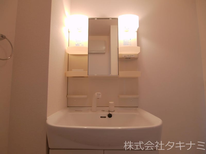 プラシード 洗面所