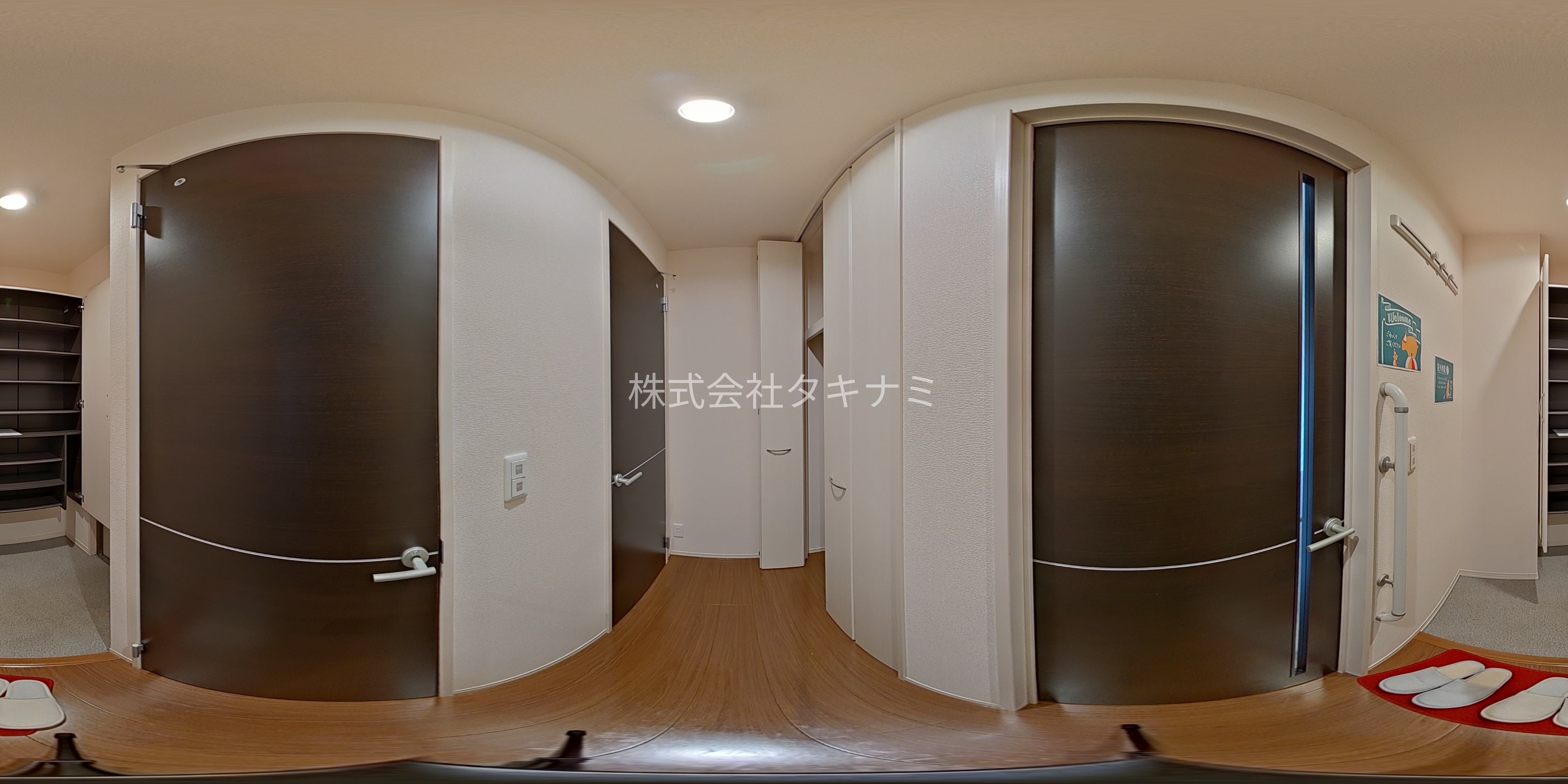フェリーク 玄関