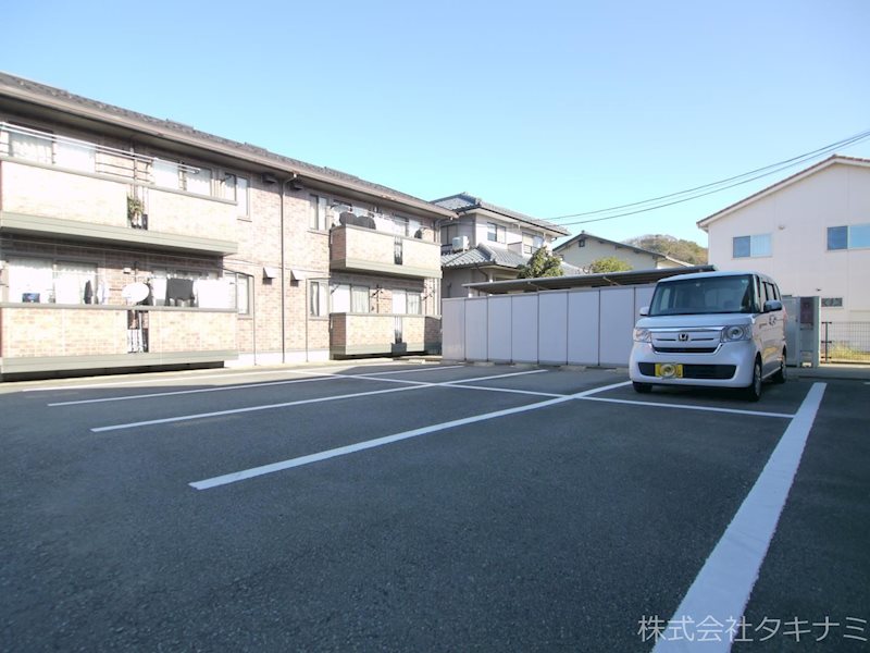 リビングタウン渕　B 駐車場