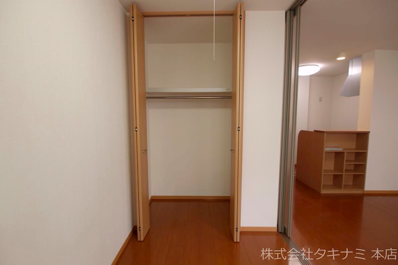 ウエストリバー 収納