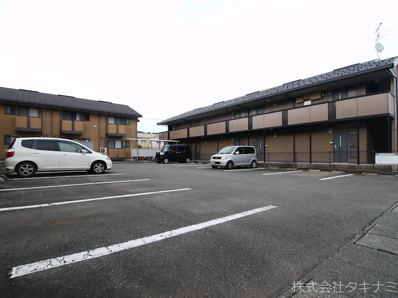 セントラルハイツ 駐車場