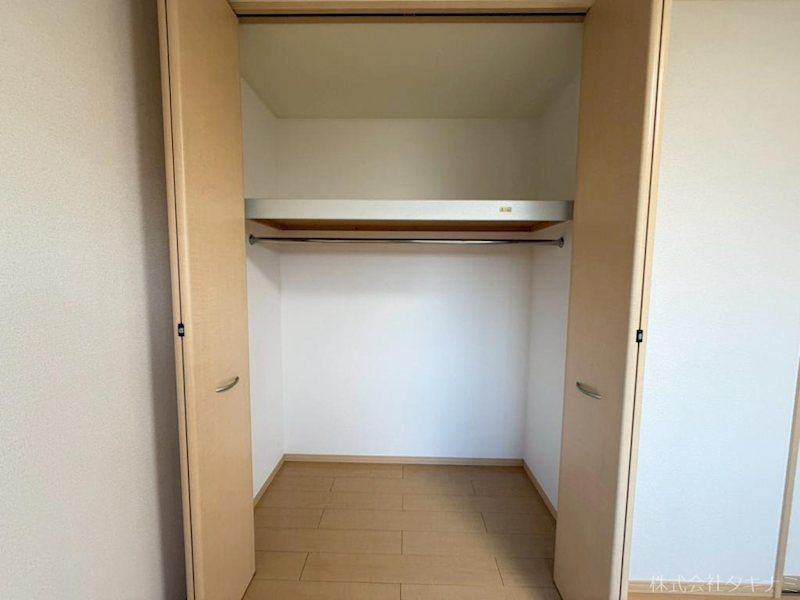 リビングタウン若杉　A棟 収納