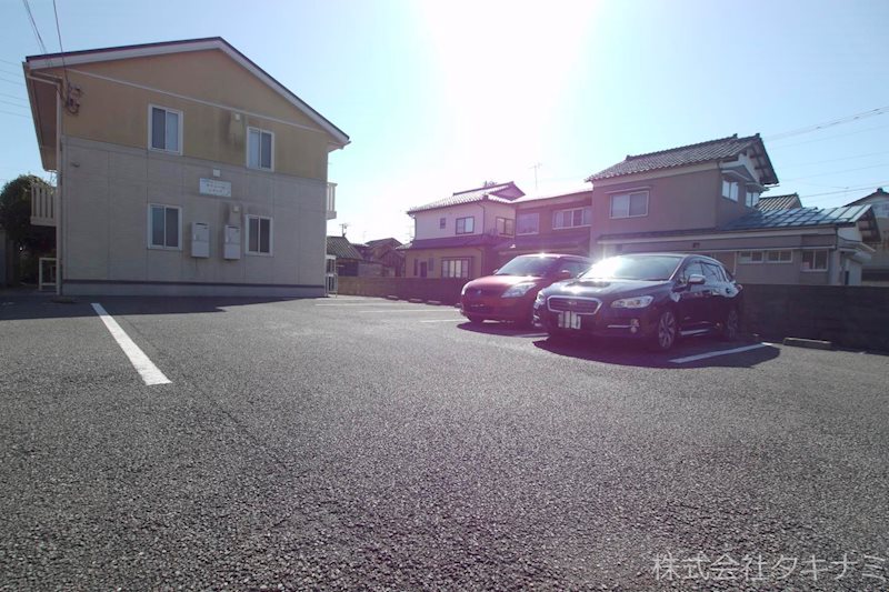 セジュール・シティア 駐車場