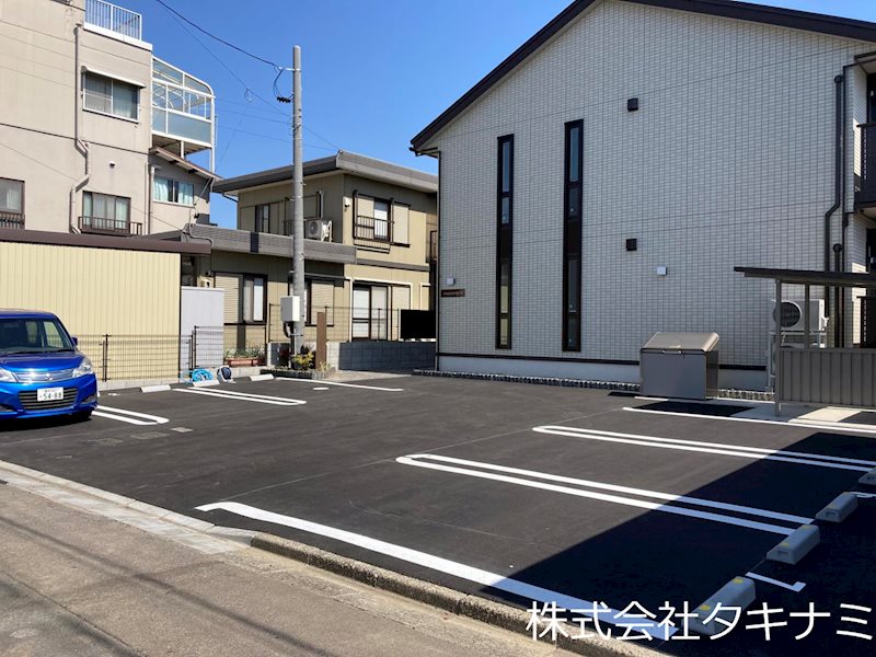 グレースフィーノ花月Ⅱ 駐車場