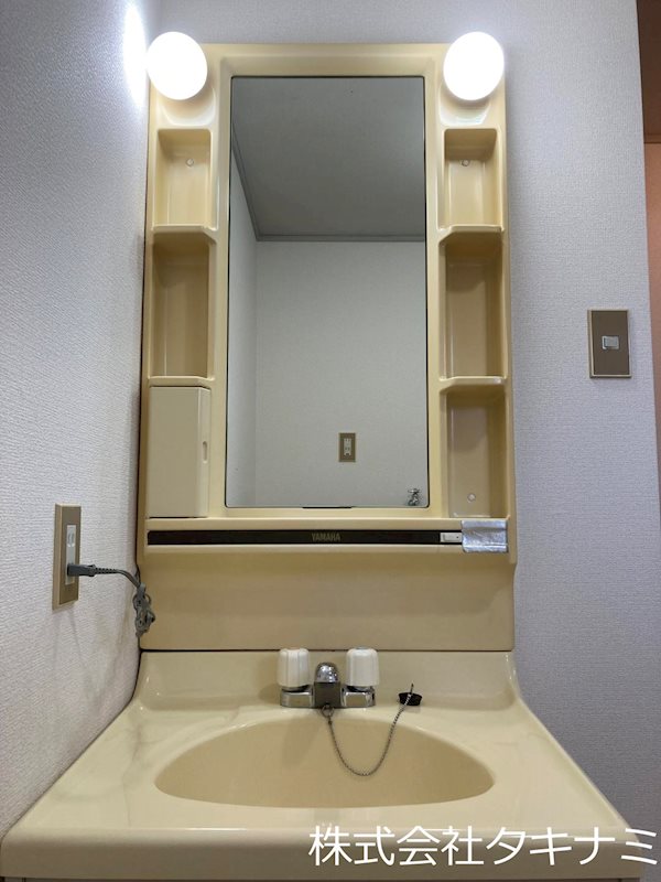 コーポかねとも　B棟 洗面所