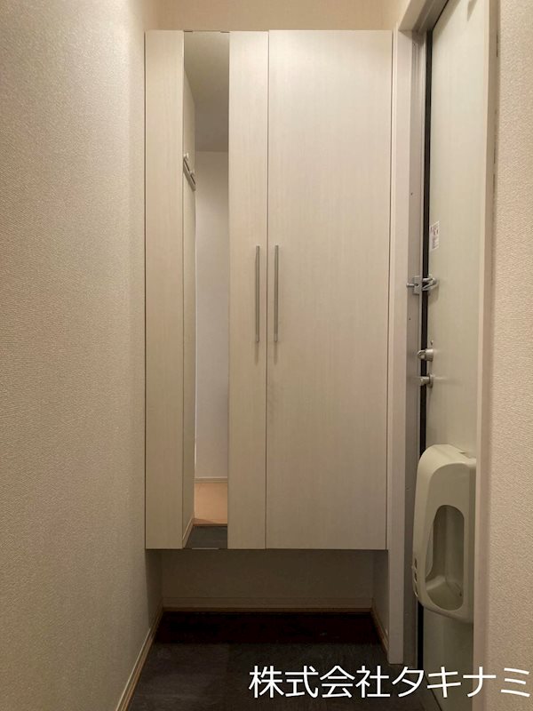 プラム　F棟 玄関