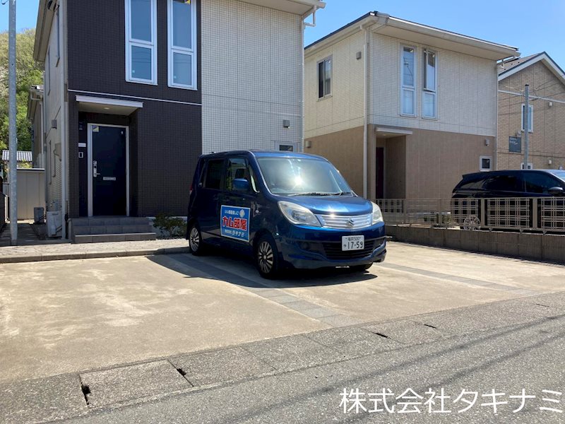 ヴィラ・フォルテ　A棟 駐車場
