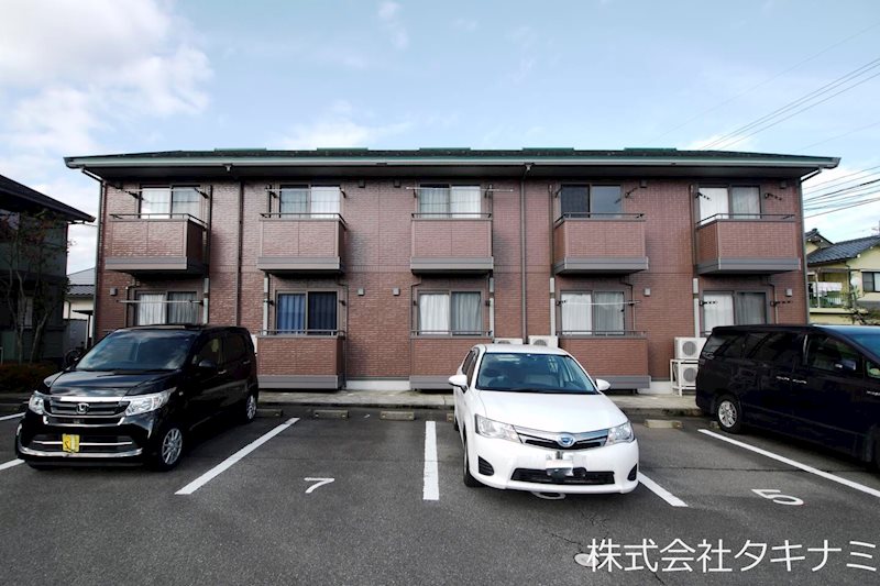 ホワイティ下馬 A 外観