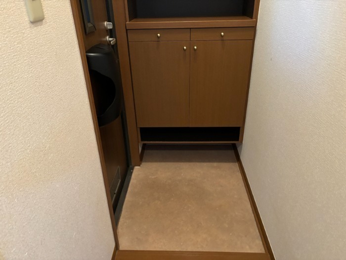 アリオス　B 玄関