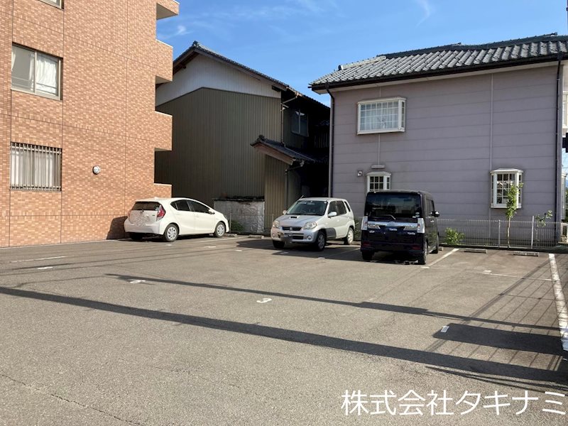 ハートフル　LIFE 駐車場