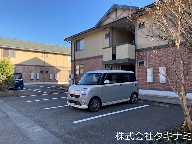 アリオス　B 駐車場