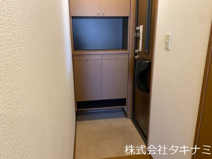 アリオス　B 玄関
