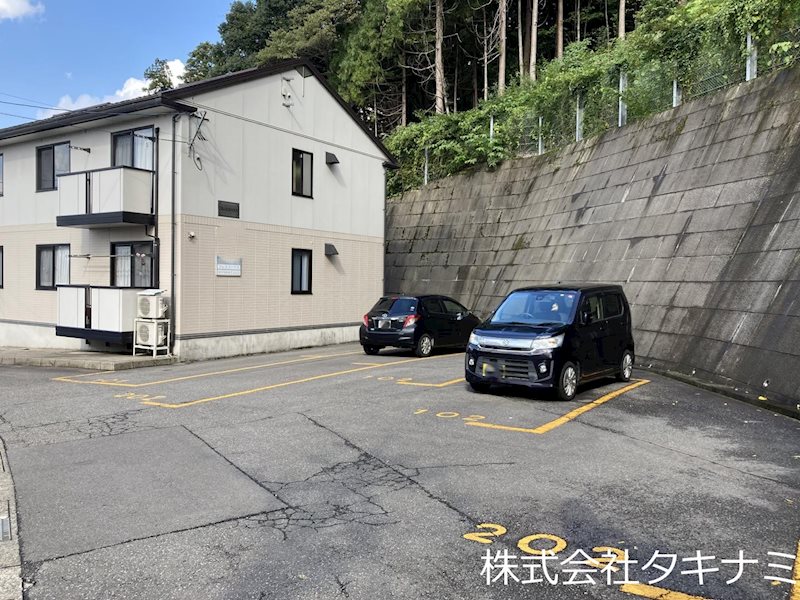 フレスコハウス 駐車場