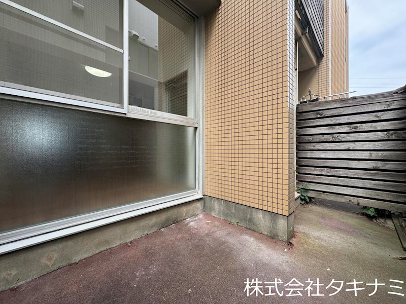 デニッシュ文京 庭