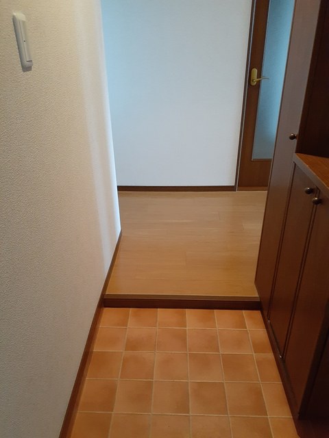 Ｔ．レックス 玄関