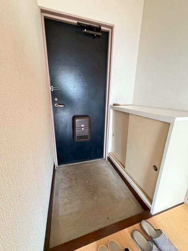 アドバンス成和 玄関