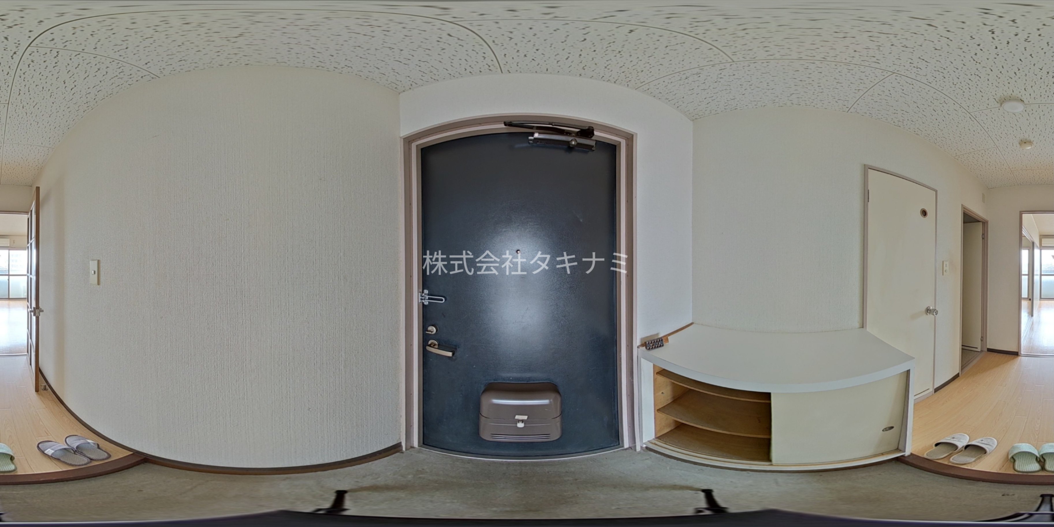 アドバンス成和 玄関