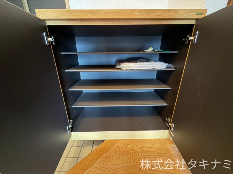 サンテラス松井二の宮 収納