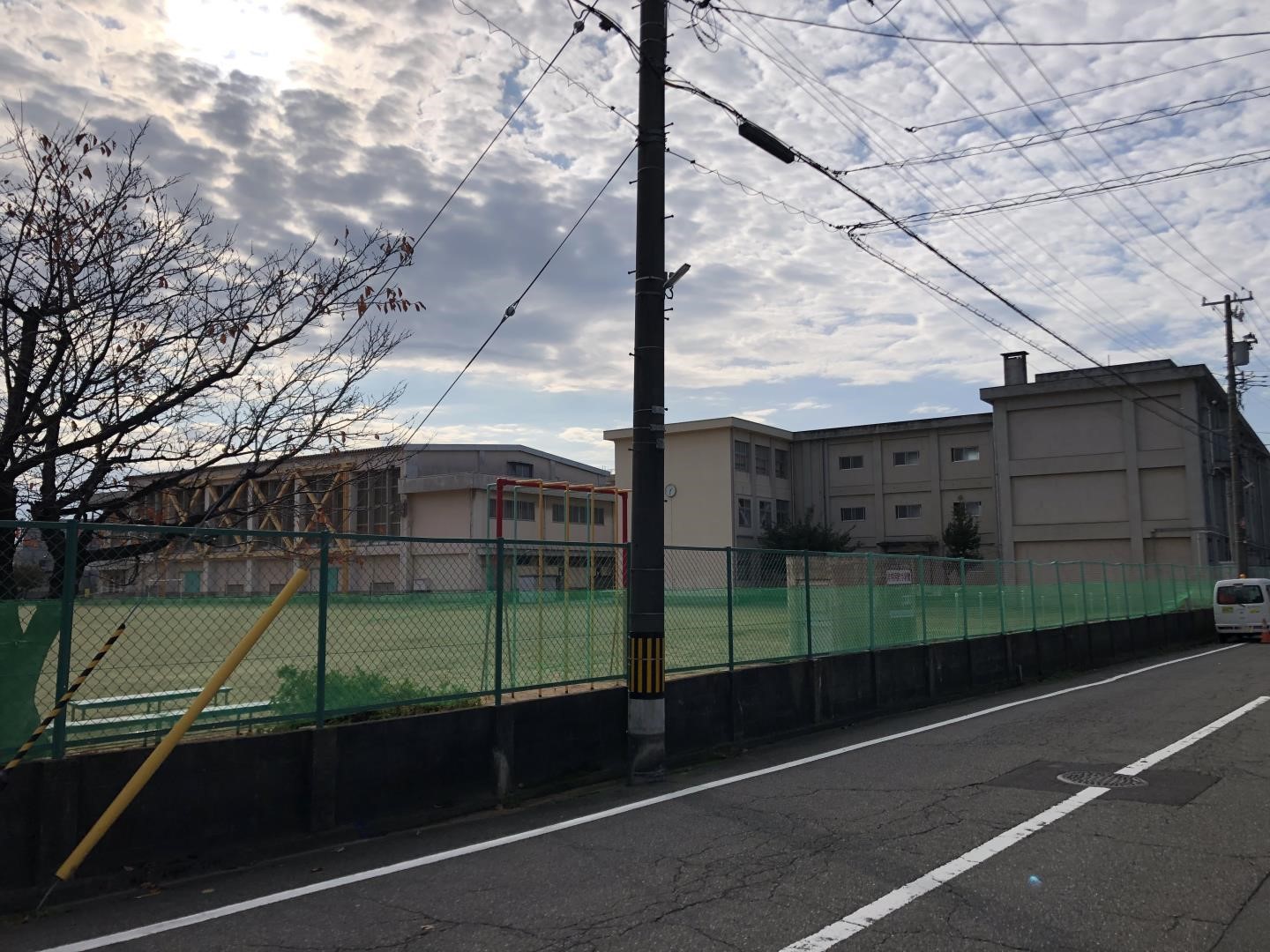 サンテラス松井二の宮 小学校