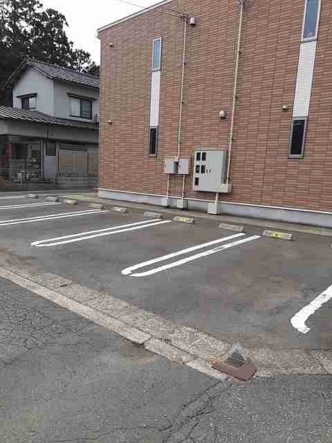 花乃杜ヒルズ 駐車場