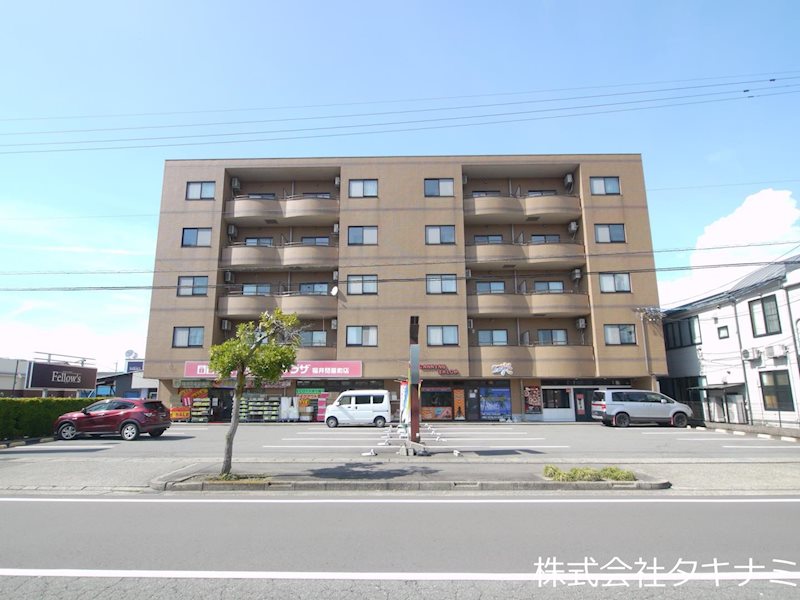 アウスピオーリ 外観