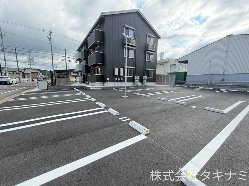 D-Regalo江守中 駐車場