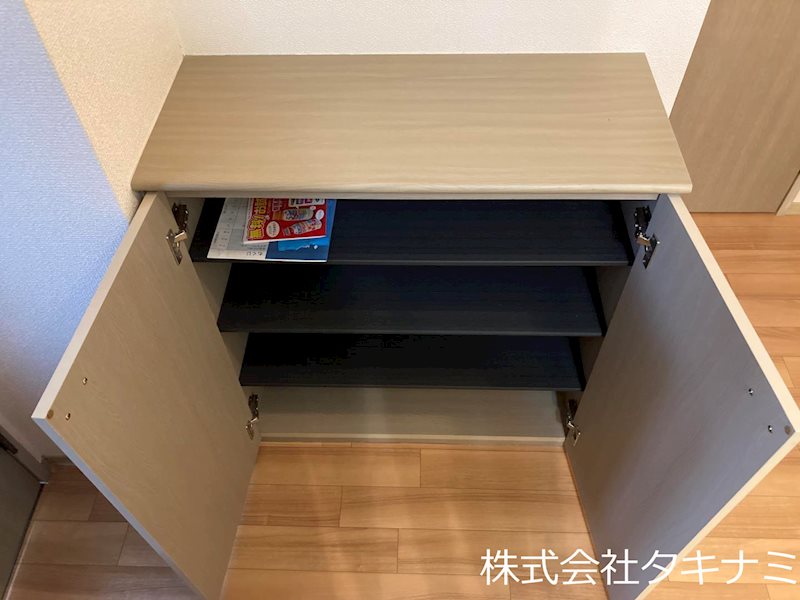 ロイヤルシャトー　A棟 収納