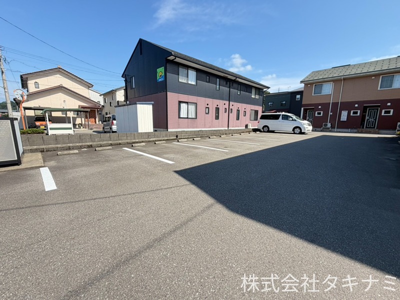 コリントス福　A 駐車場