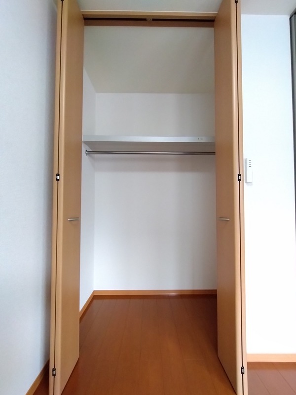 ウエストリバー 収納