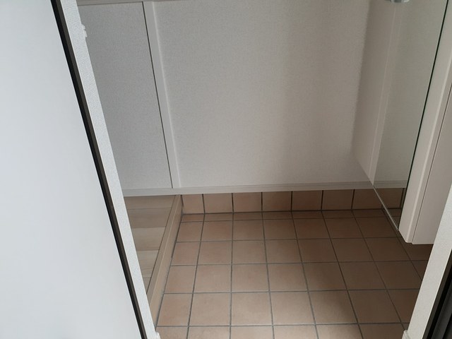 リヴァージュ　Ｋ 玄関
