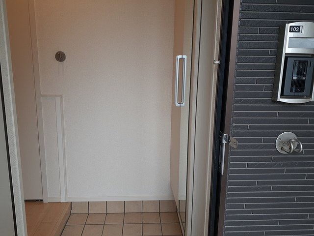 グランドソレーユ　Ⅴ 玄関