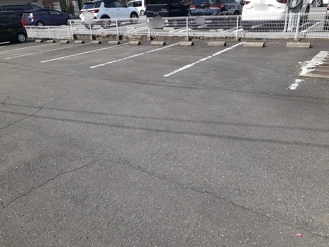 ビアンメゾン 駐車場