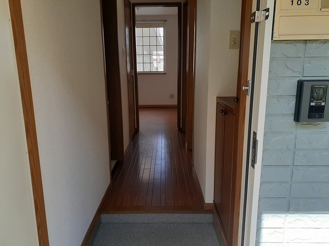 ビアンメゾン 玄関