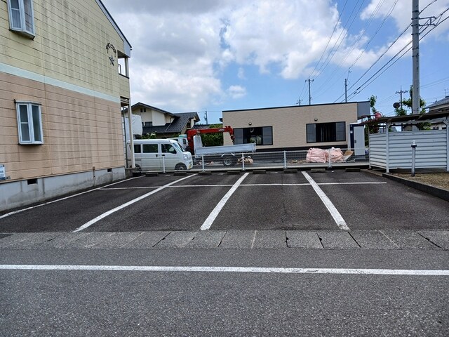 サザン・クロス 駐車場