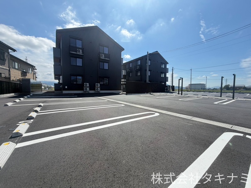 D-Regalo下馬N 駐車場