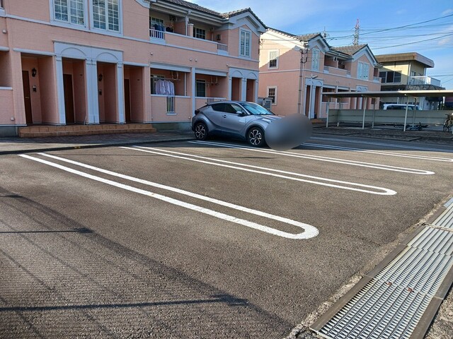 カーサ・プラシード　Ⅱ 駐車場