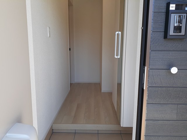 リサイア　Ａ 玄関