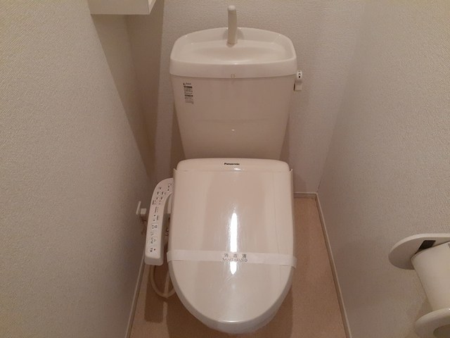 セシル トイレ