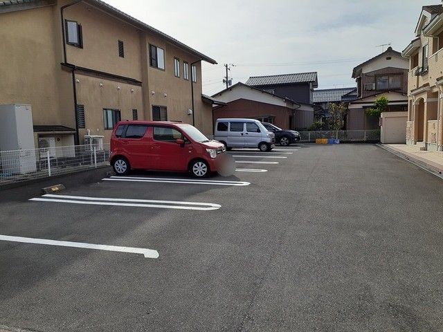 フラン 駐車場