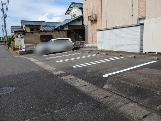 エコ　グランツ 駐車場