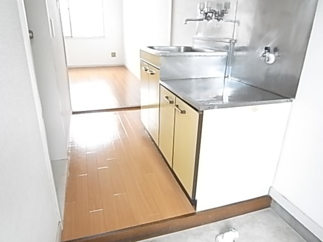 相川ハイツ 玄関