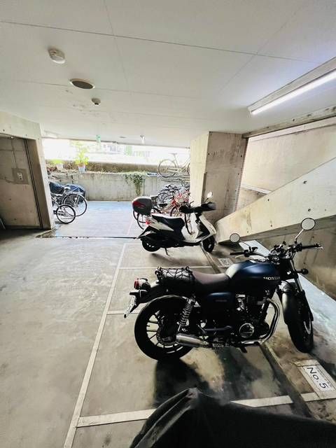 メゾン・ド・ヴィレ日本橋茅場町 駐車場