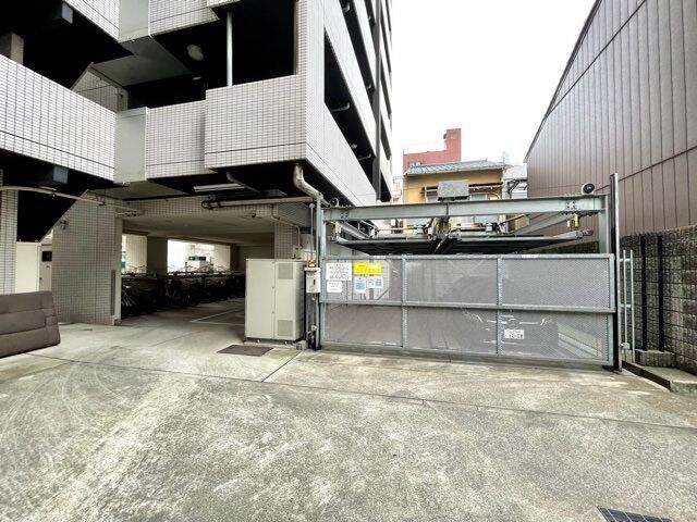レジディア月島Ⅲ 駐車場