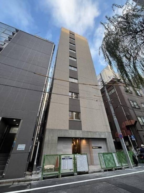ＭＯＤＩＥＲ　ＧＩＮＺＡ　ＥＡＳＴ 玄関