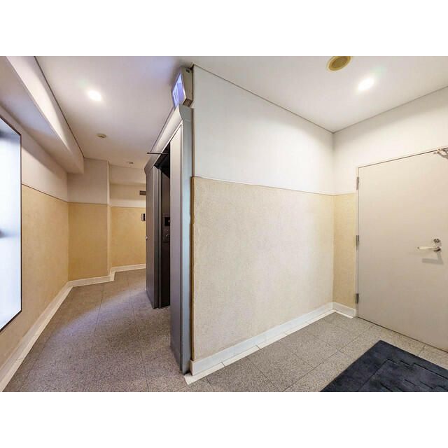 オーパスホームズ八丁堀 エントランス
